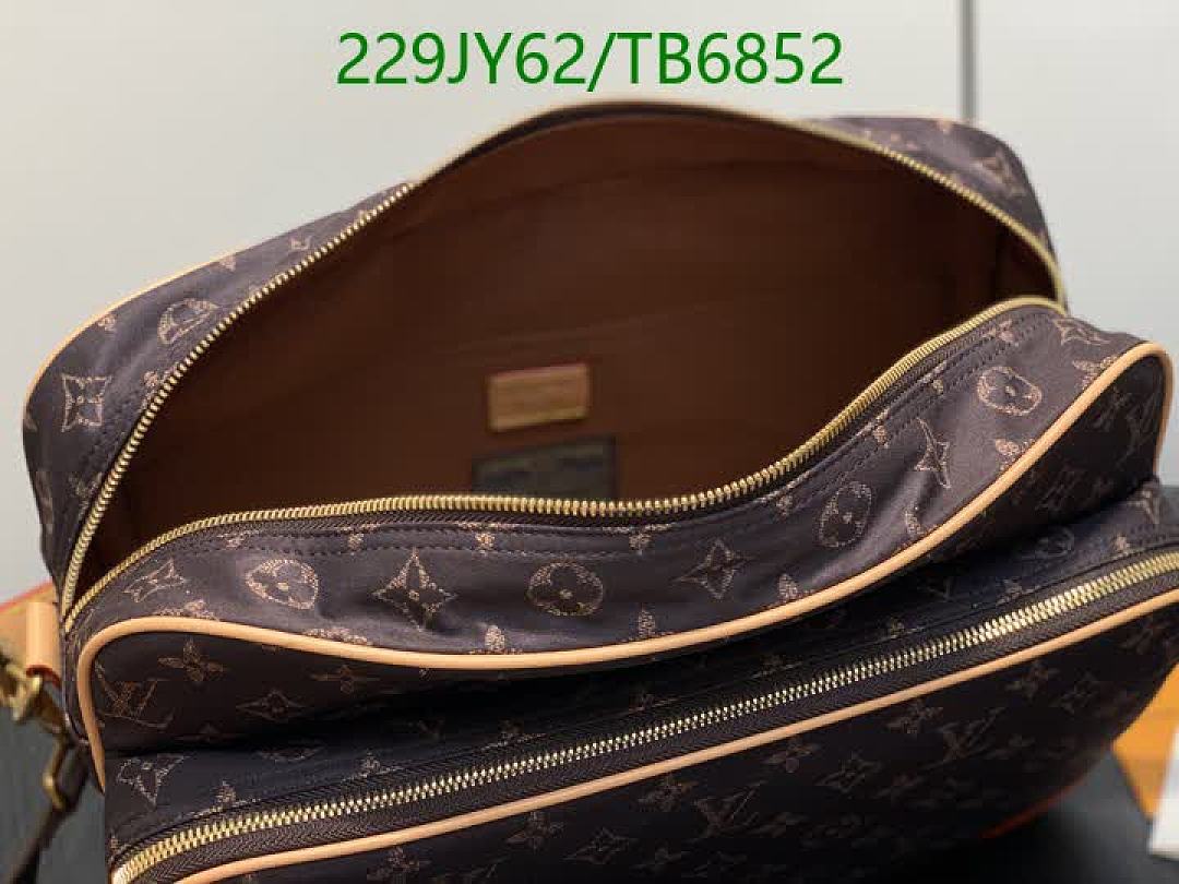 LV-Bags(5A) Code: TB6852 $: 229USD