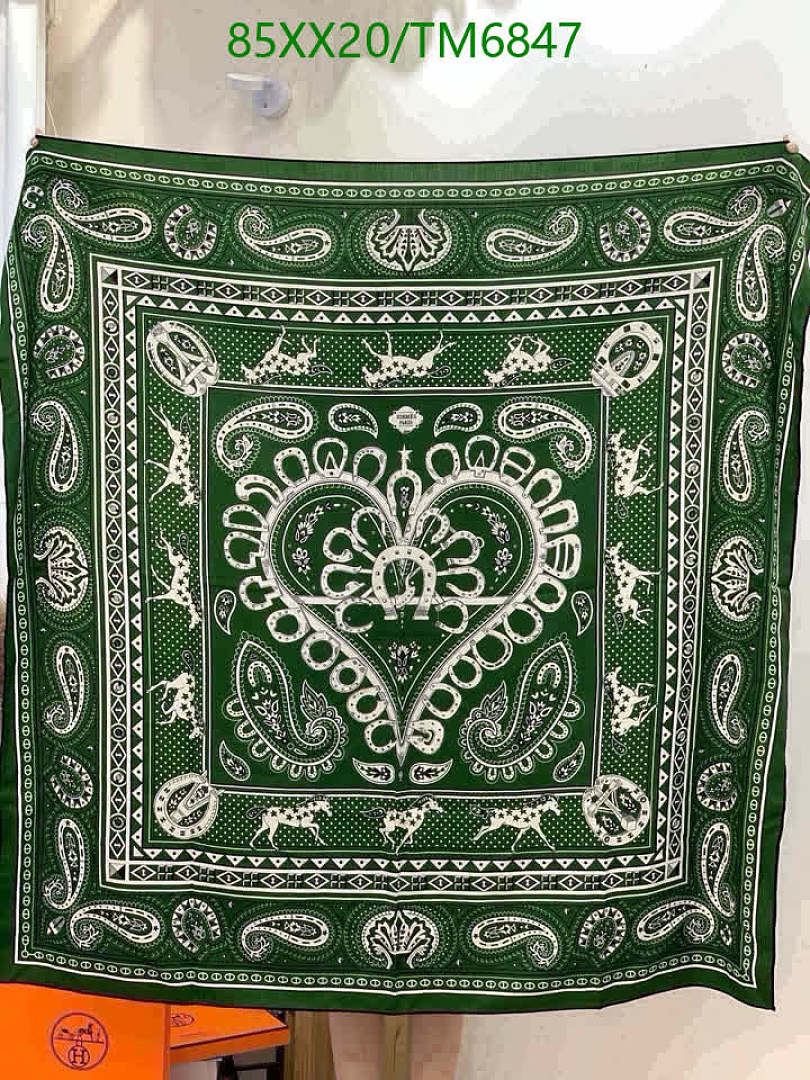 Hermes-Scarves Code: TM6847 $: 85USD
