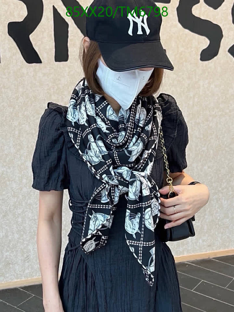 Hermes-Scarves Code: TM6798 $: 85USD