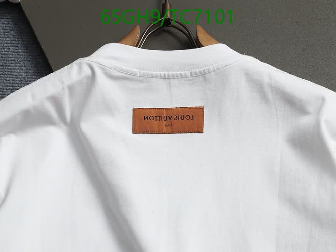 LV-Clothing Code: TC7101 $: 65USD