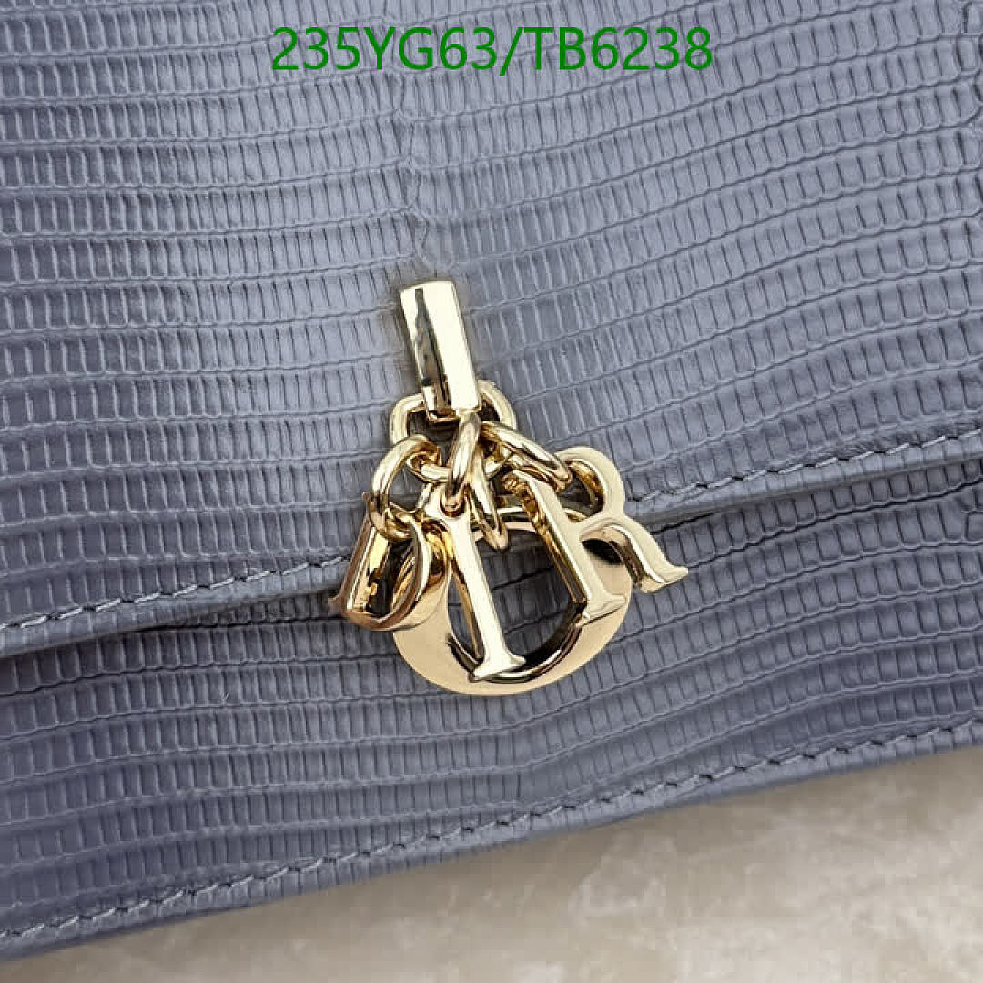 Dior-Bags(5A) Code: TB6238 $: 235USD