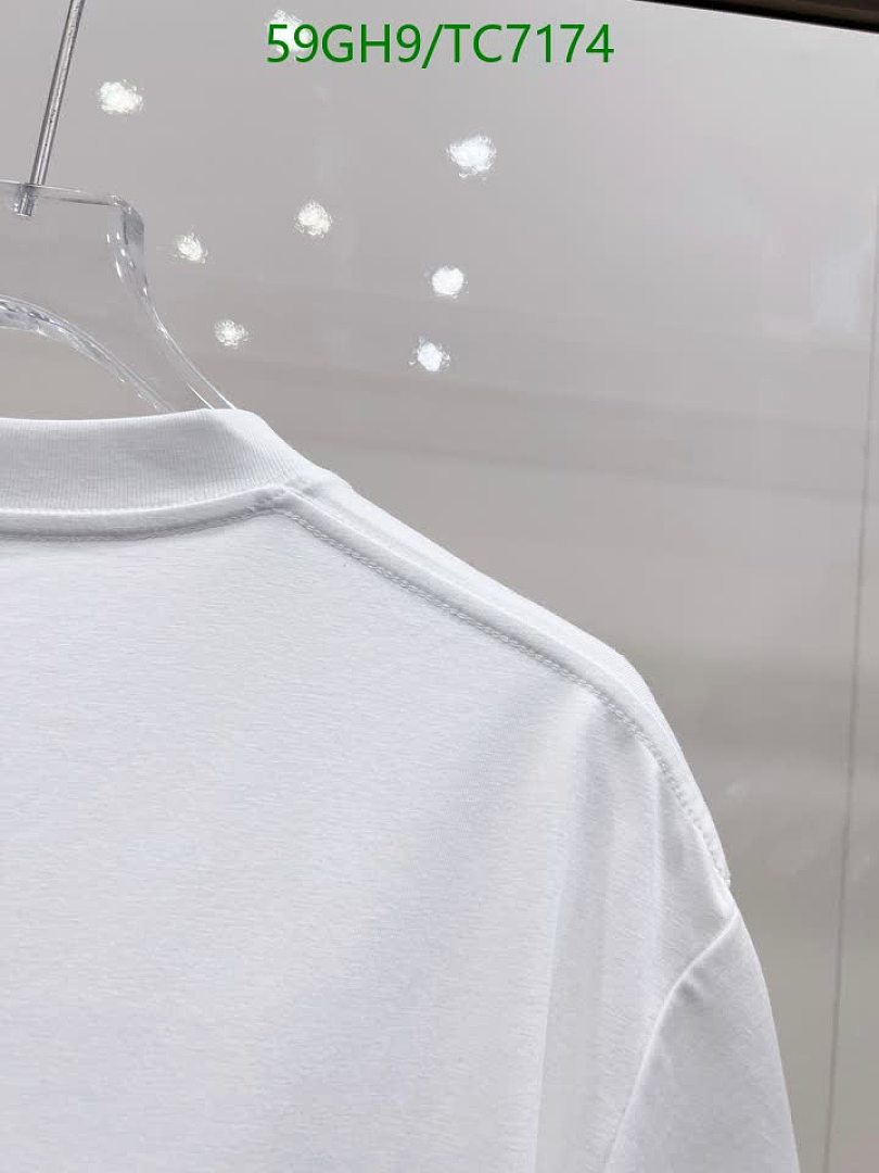 Burberry-Clothing Code: TC7174 $: 59USD
