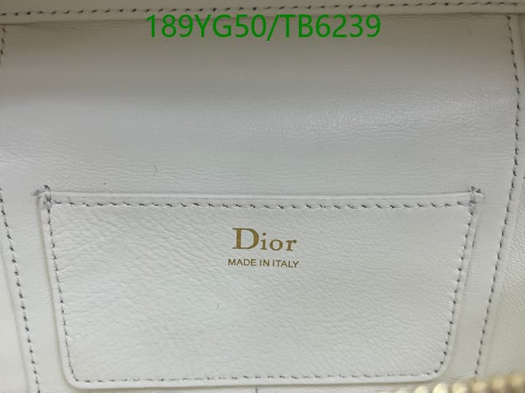 Dior-Bags(5A) Code: TB6239 $: 189USD