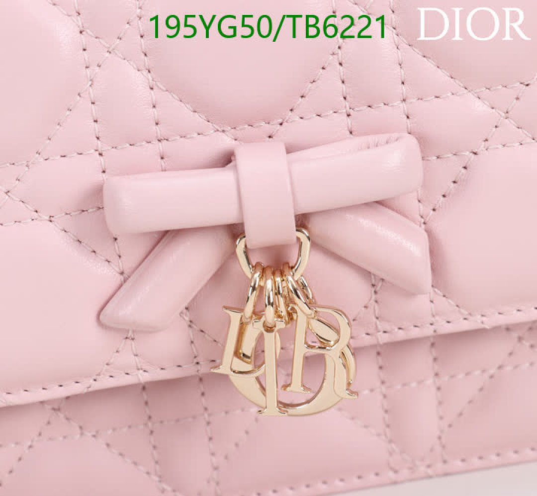 Dior-Bags(5A) Code: TB6221 $: 195USD
