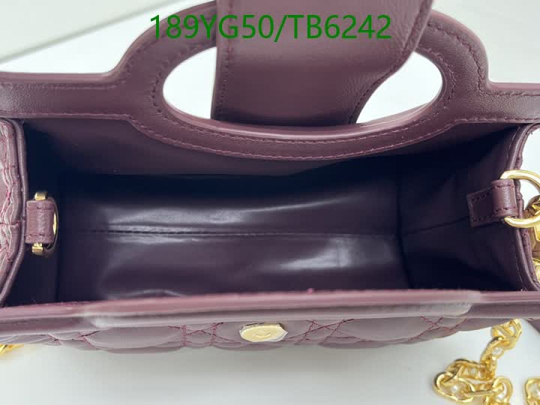 Dior-Bags(5A) Code: TB6242 $: 189USD
