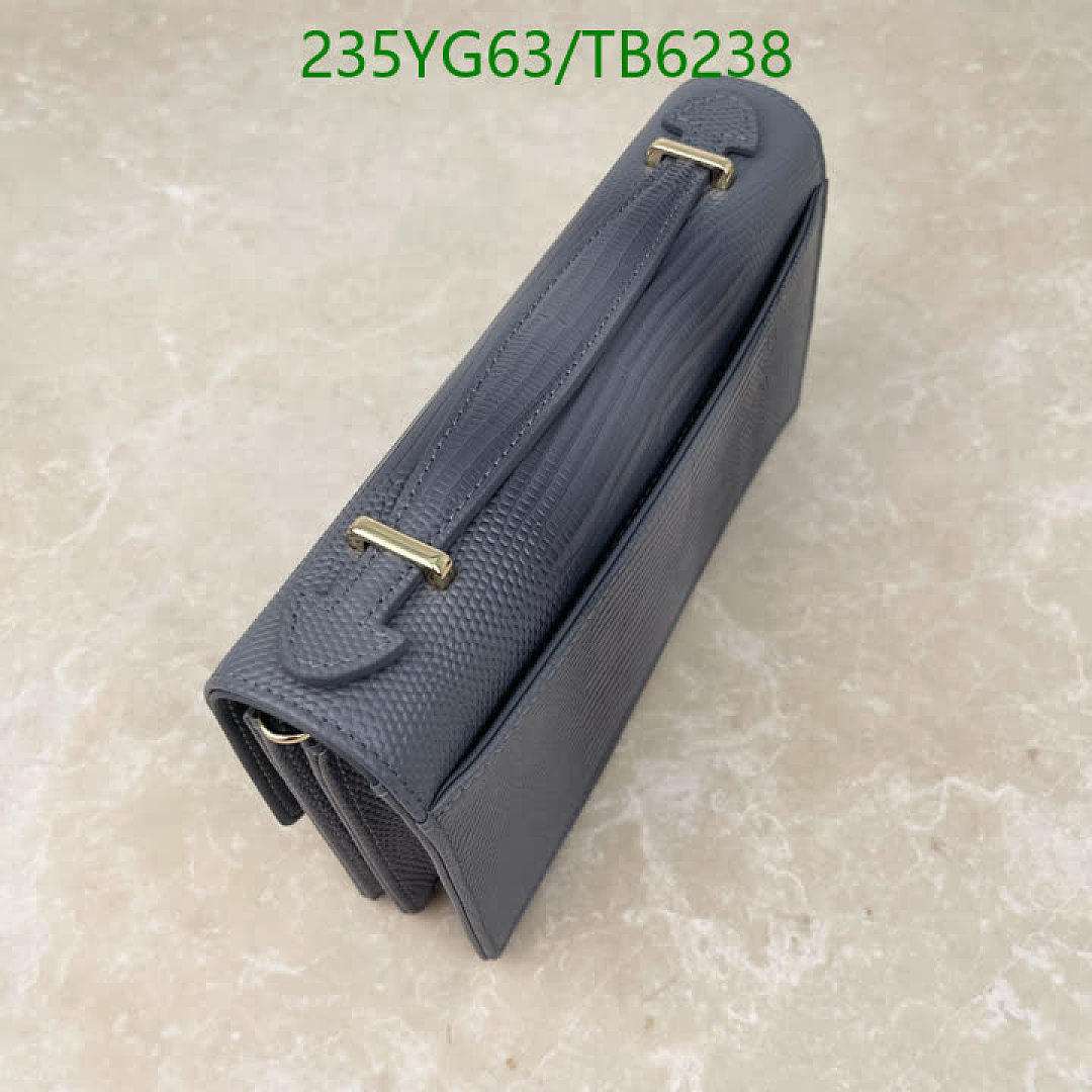 Dior-Bags(5A) Code: TB6238 $: 235USD