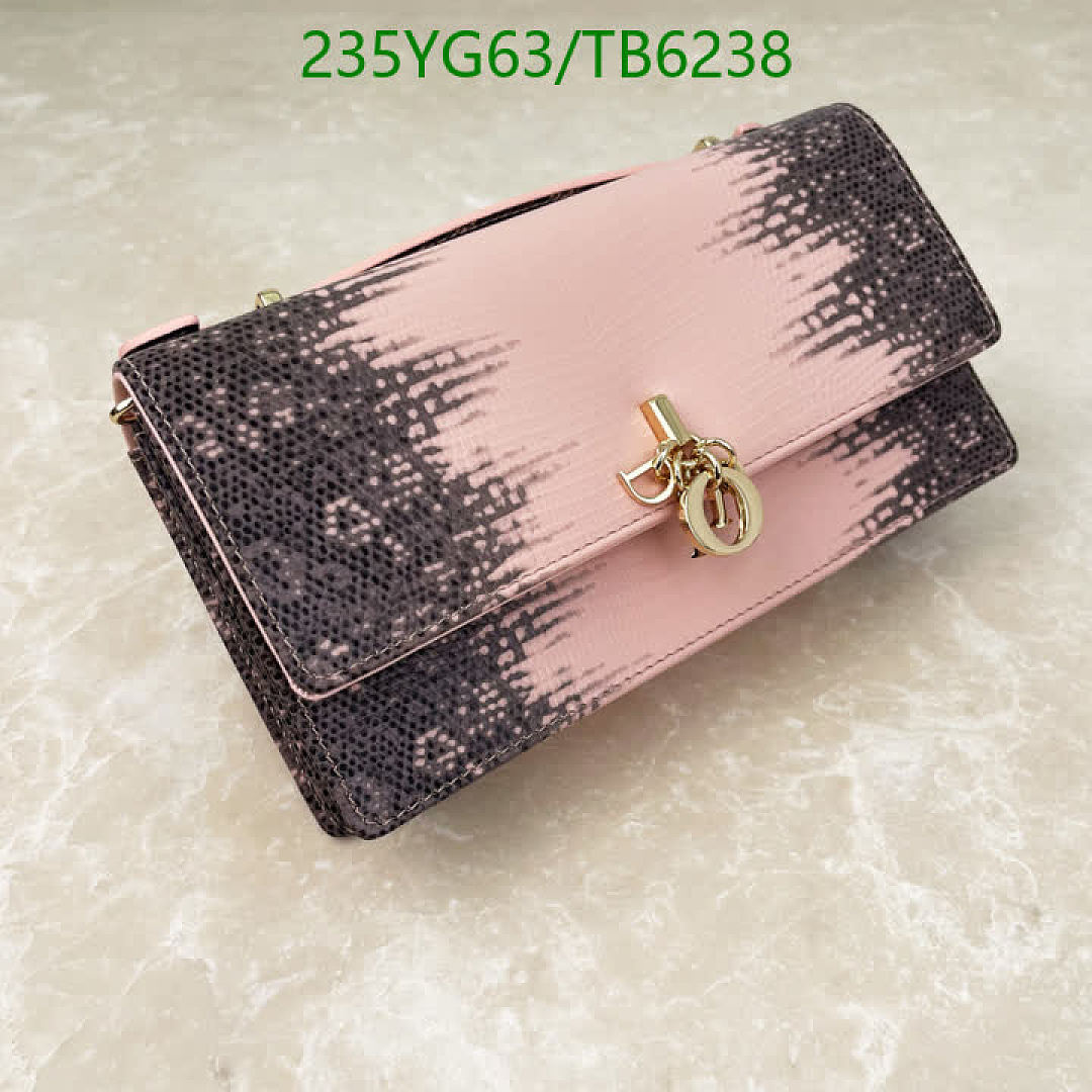Dior-Bags(5A) Code: TB6238 $: 235USD