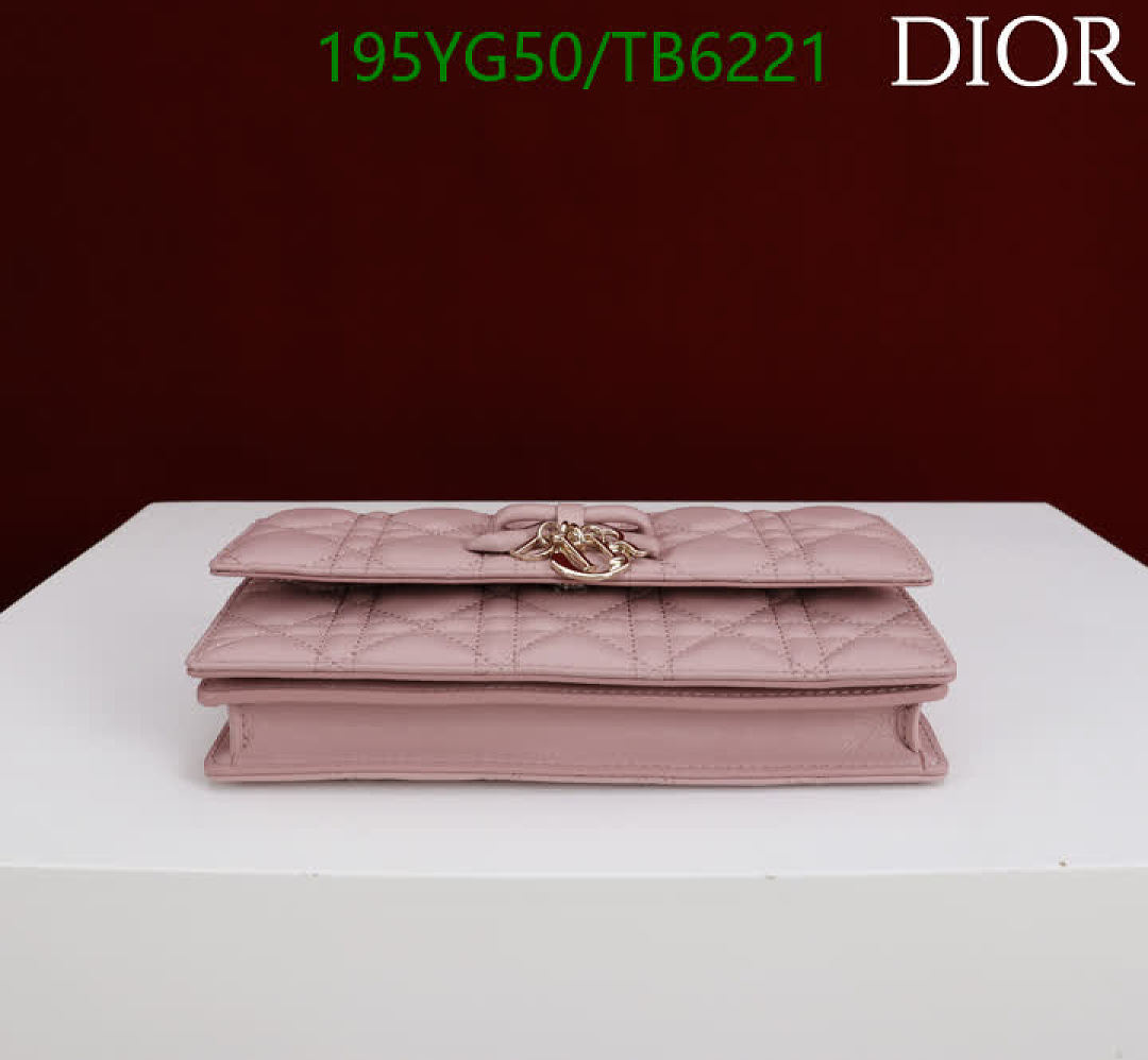 Dior-Bags(5A) Code: TB6221 $: 195USD