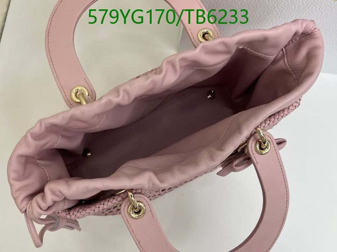 Dior-Bags(5A) Code: TB6233 $: 579USD