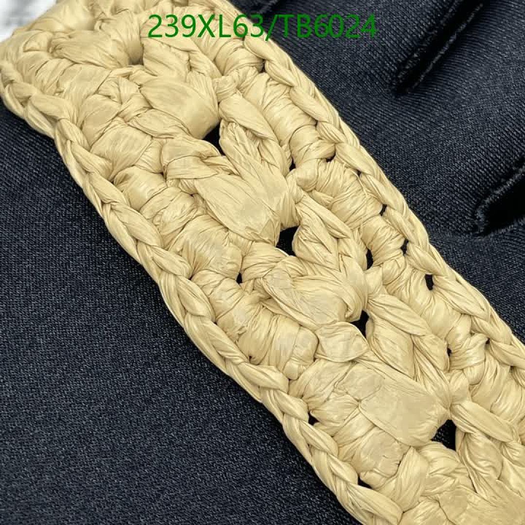 Celine-Bags(5A) Code: TB6024 $: 239USD