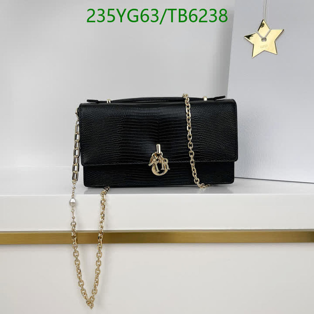 Dior-Bags(5A) Code: TB6238 $: 235USD