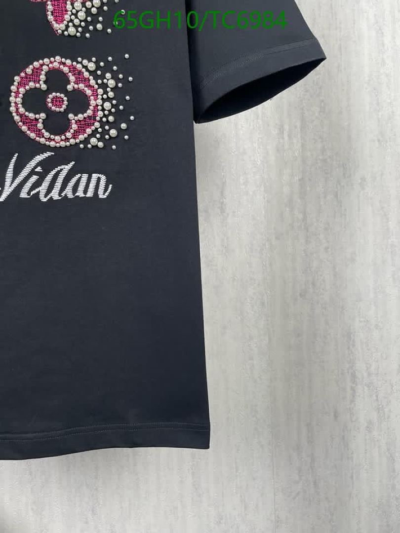 LV-Clothing Code: TC6984 $: 65USD