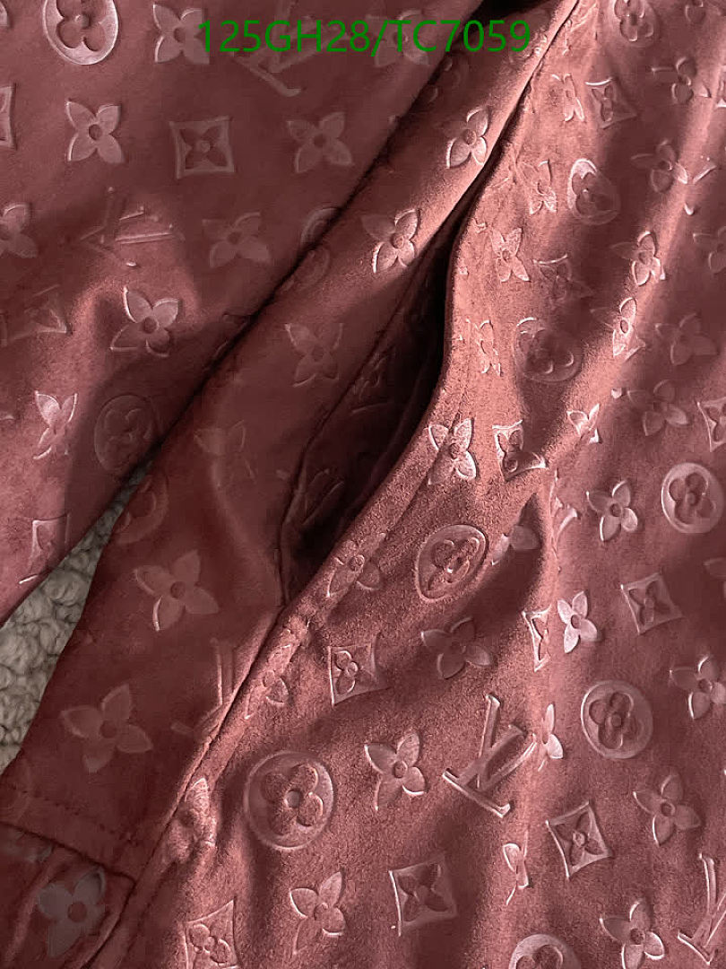 LV-Clothing Code: TC7059 $: 125USD