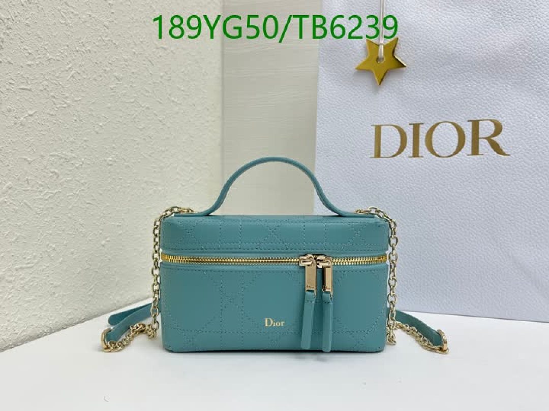 Dior-Bags(5A) Code: TB6239 $: 189USD
