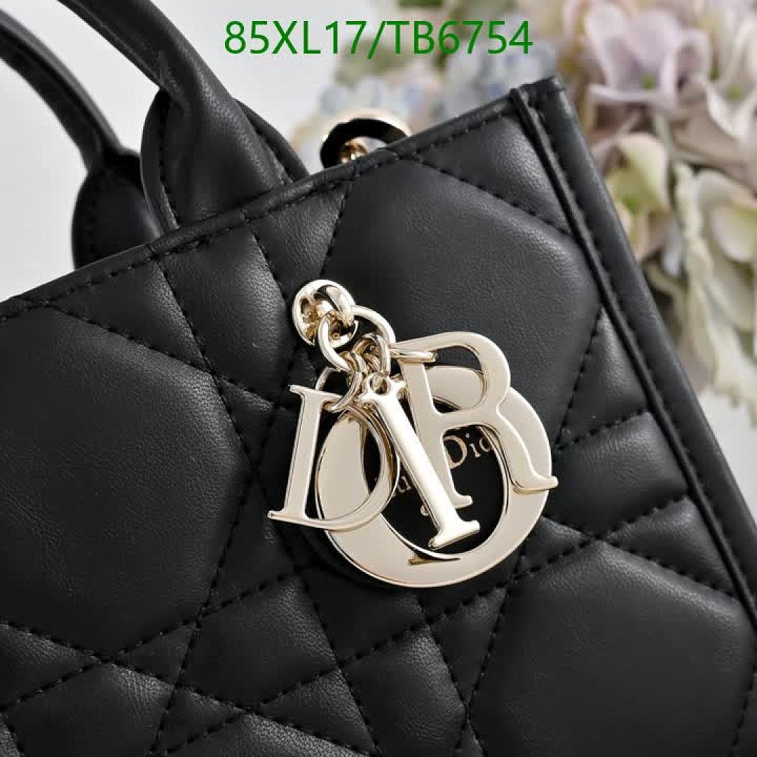 Dior-Bags(4A) Code: TB6754 $: 85USD