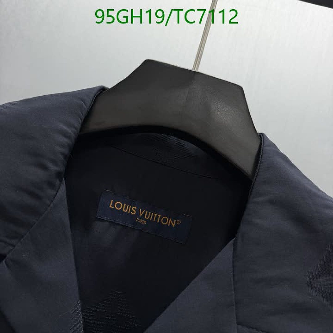 LV-Clothing Code: TC7112 $: 95USD