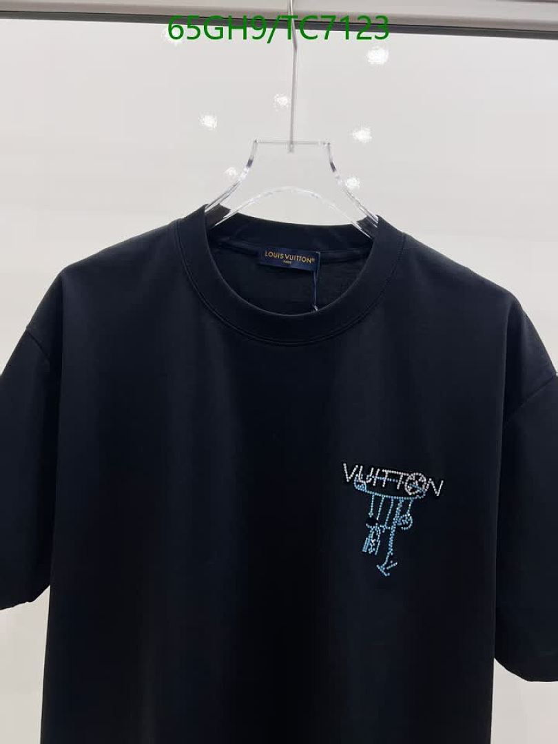 LV-Clothing Code: TC7123 $: 65USD