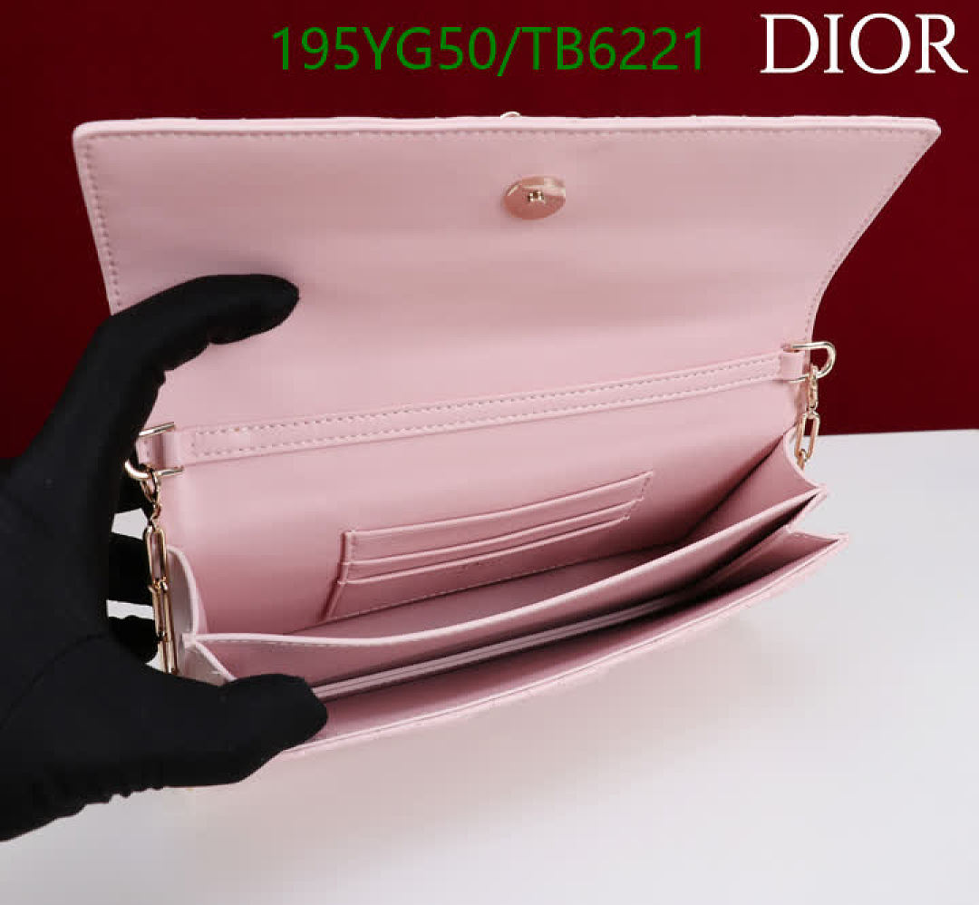 Dior-Bags(5A) Code: TB6221 $: 195USD