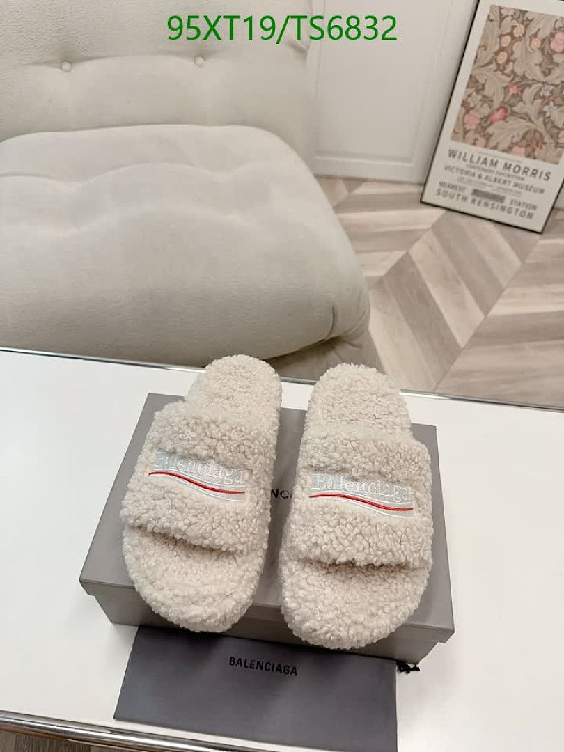 Balenciaga-Shoes(Women) Code: TS6832 $: 95USD