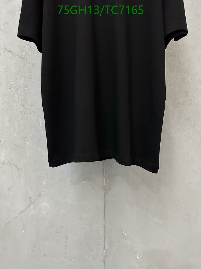 Burberry-Clothing Code: TC7165 $: 75USD
