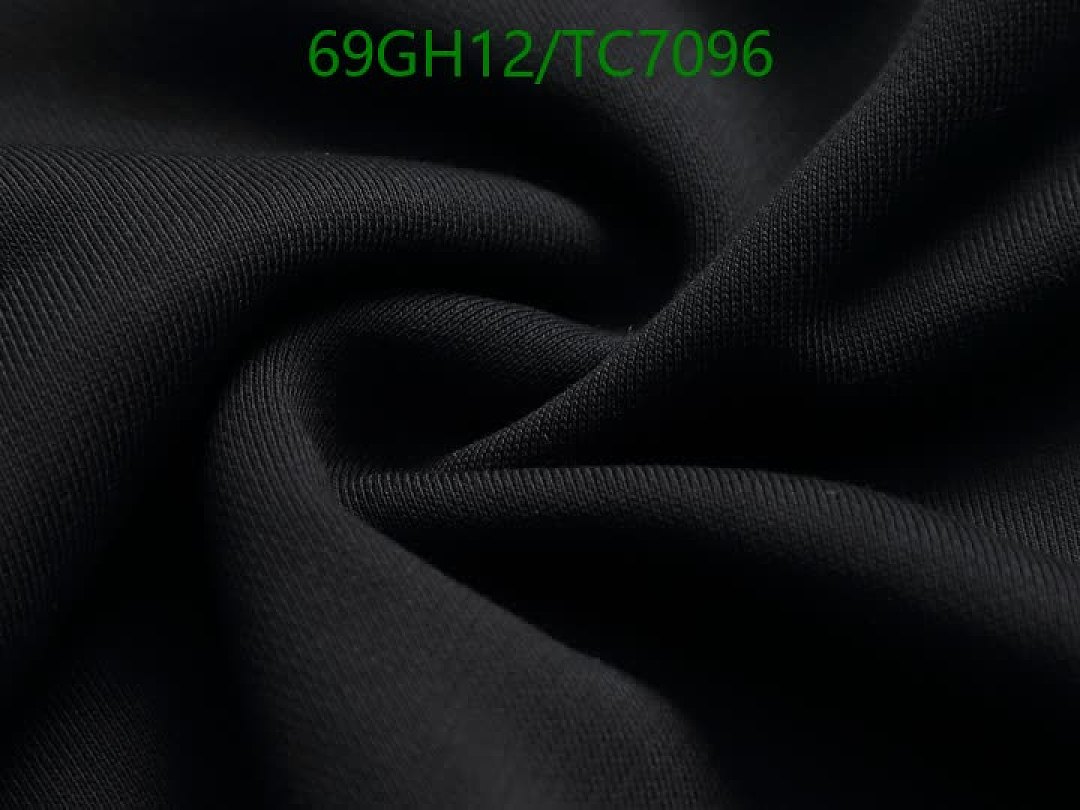 LV-Clothing Code: TC7096 $: 69USD