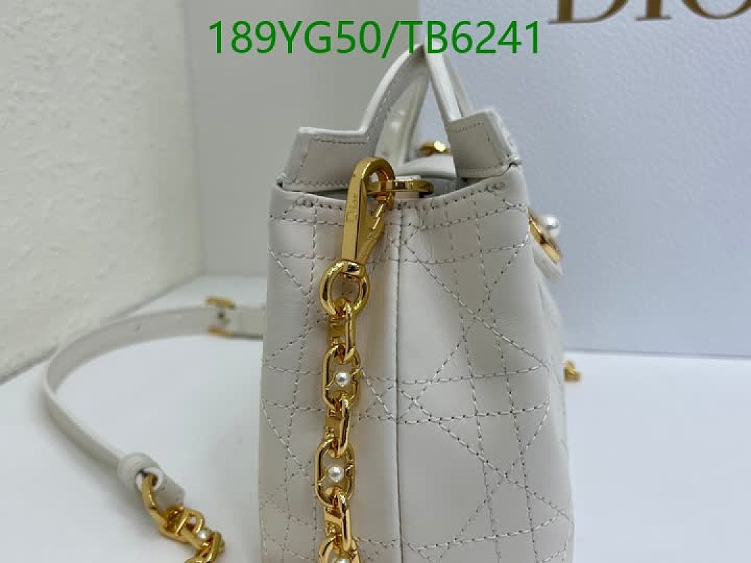 Dior-Bags(5A) Code: TB6241 $: 189USD