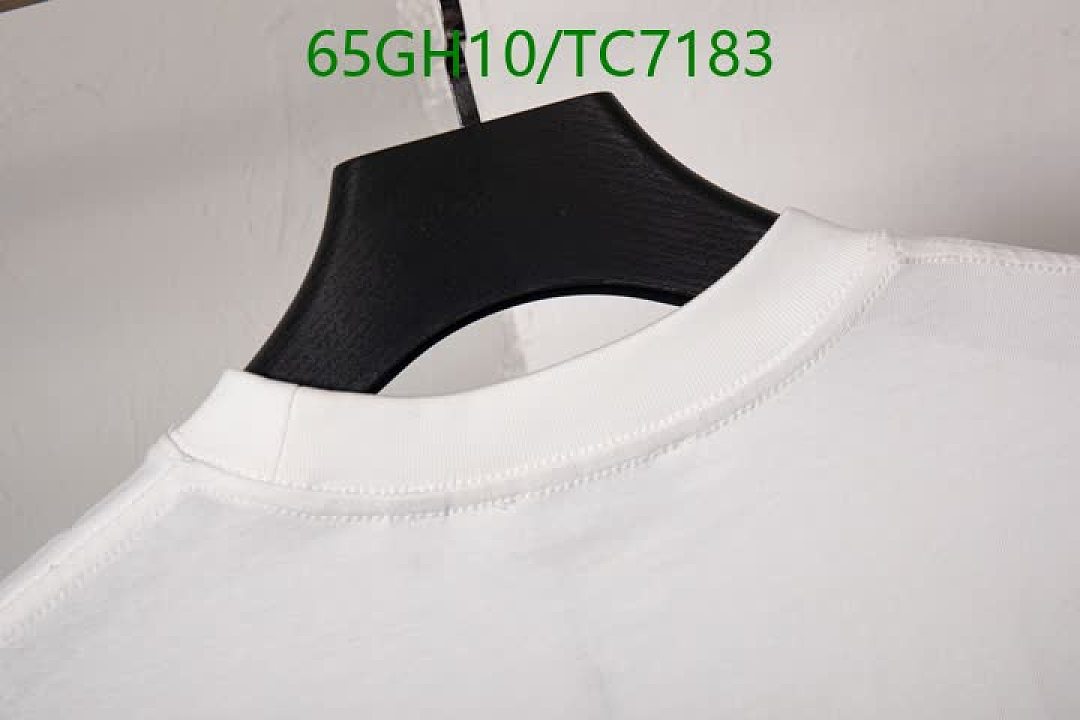 Burberry-Clothing Code: TC7183 $: 65USD