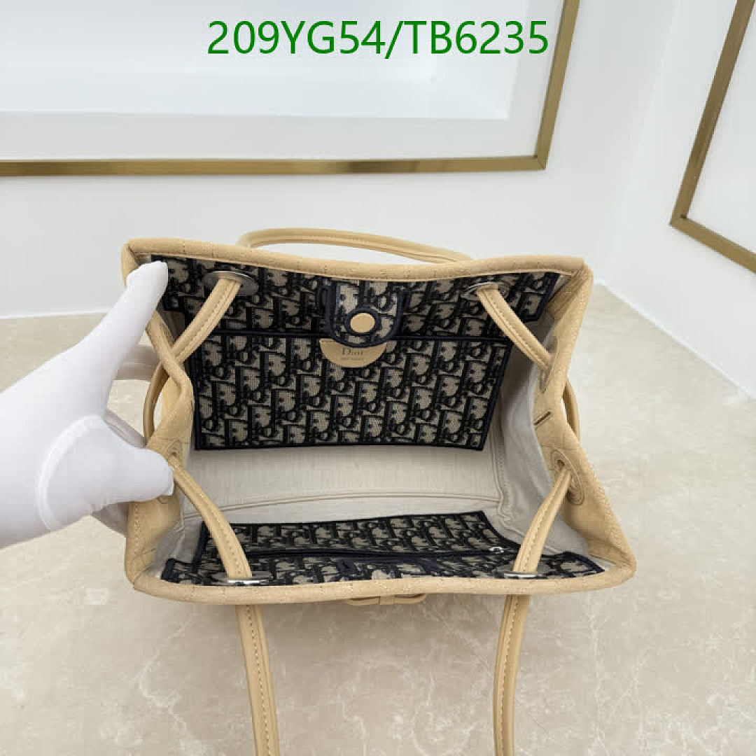 Dior-Bags(5A) Code: TB6235 $: 209USD