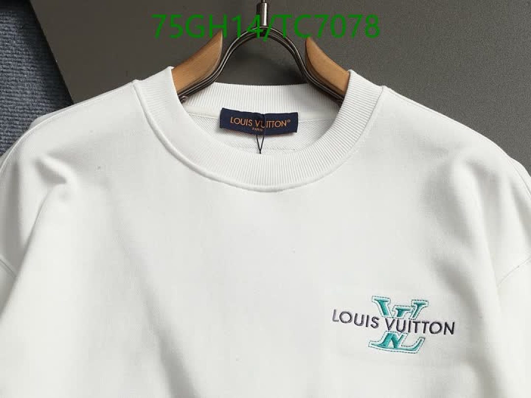 LV-Clothing Code: TC7078 $: 75USD