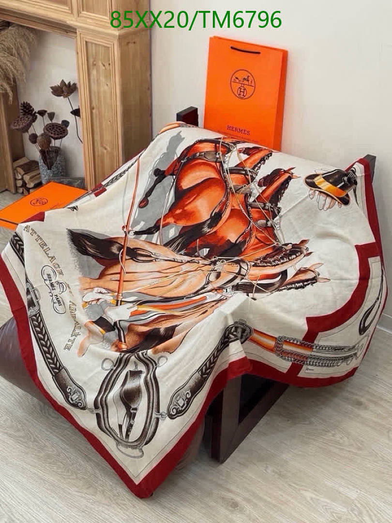 Hermes-Scarves Code: TM6796 $: 85USD