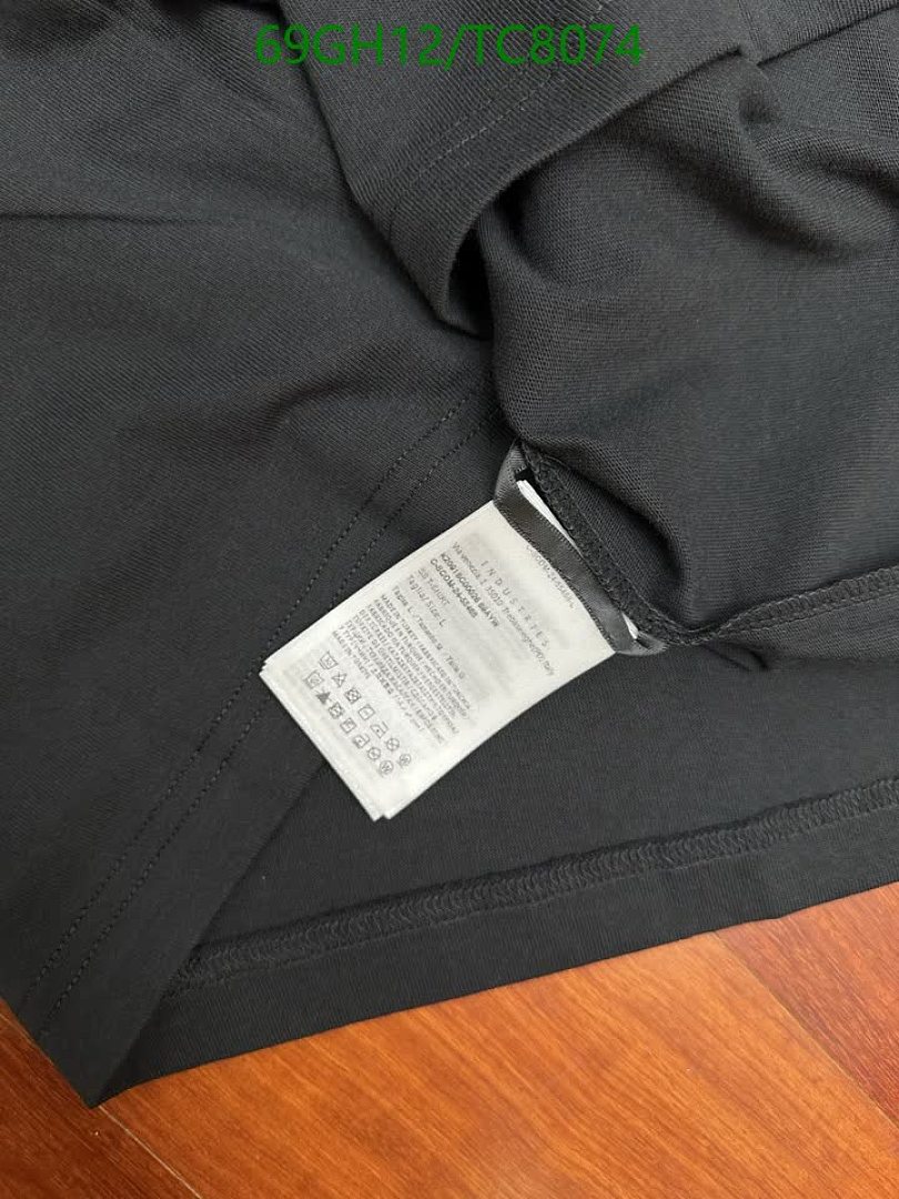 Moncler-Clothing Code: TC8074 $: 69USD