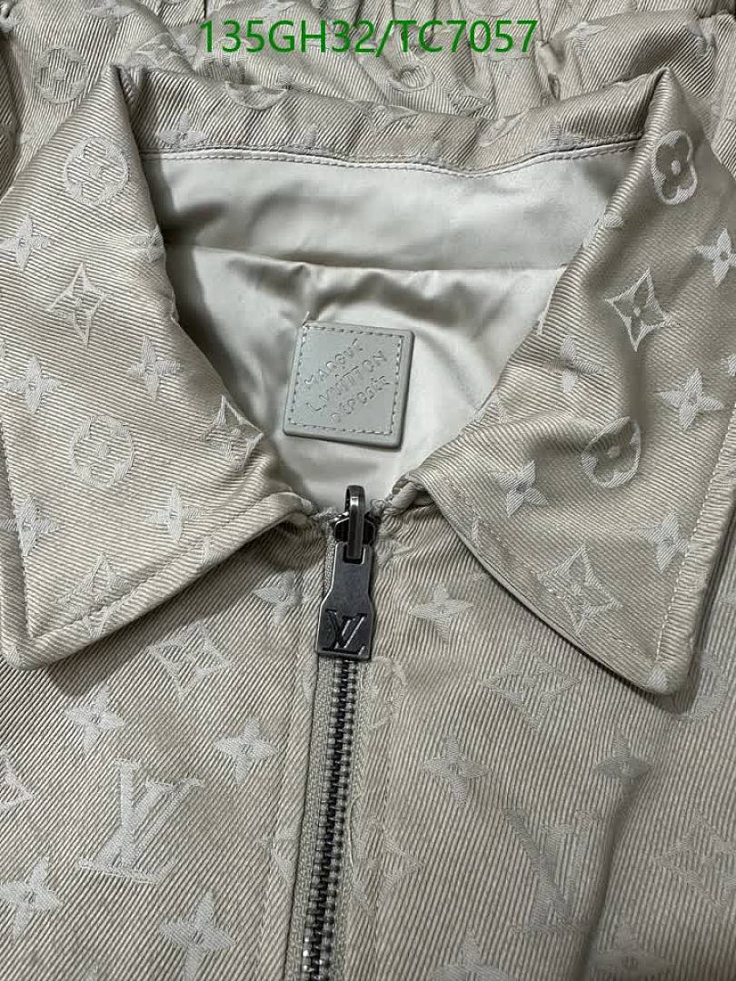 LV-Clothing Code: TC7057 $: 135USD