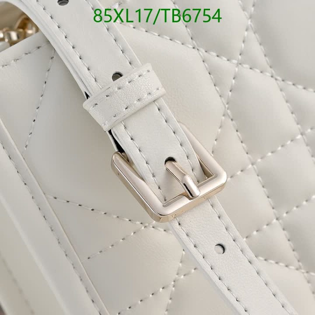 Dior-Bags(4A) Code: TB6754 $: 85USD