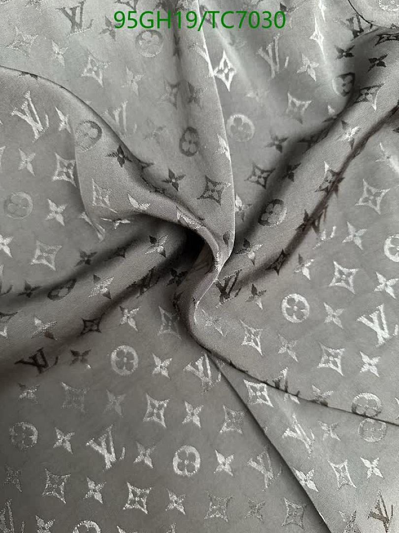 LV-Clothing Code: TC7030 $: 95USD