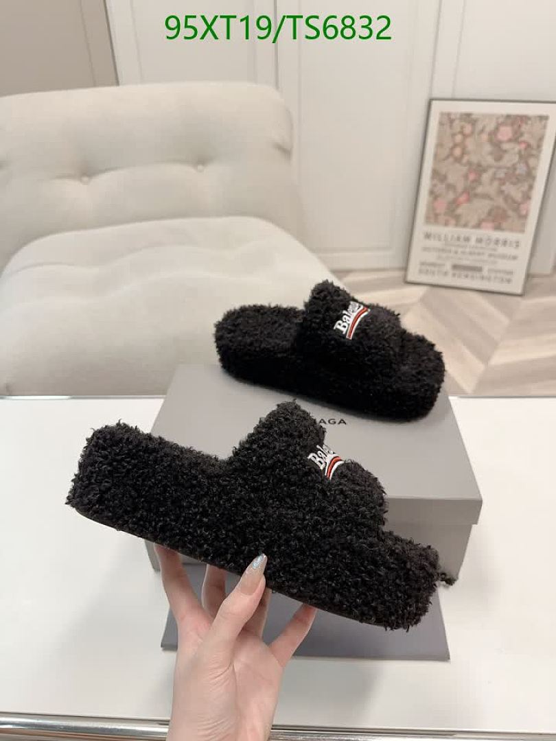 Balenciaga-Shoes(Women) Code: TS6832 $: 95USD