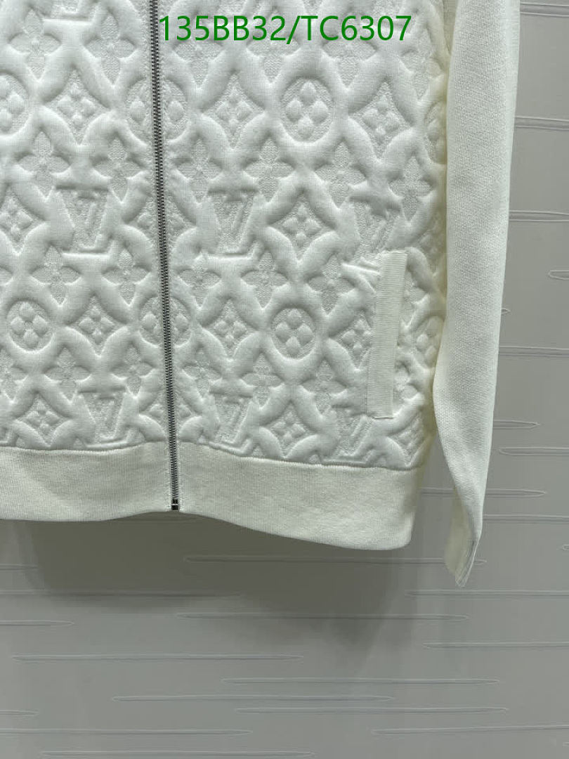LV-Clothing Code: TC6307 $: 135USD