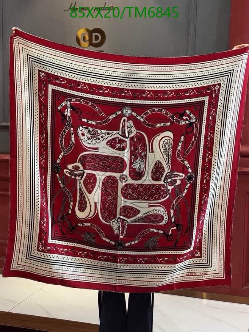 Hermes-Scarves Code: TM6845 $: 85USD