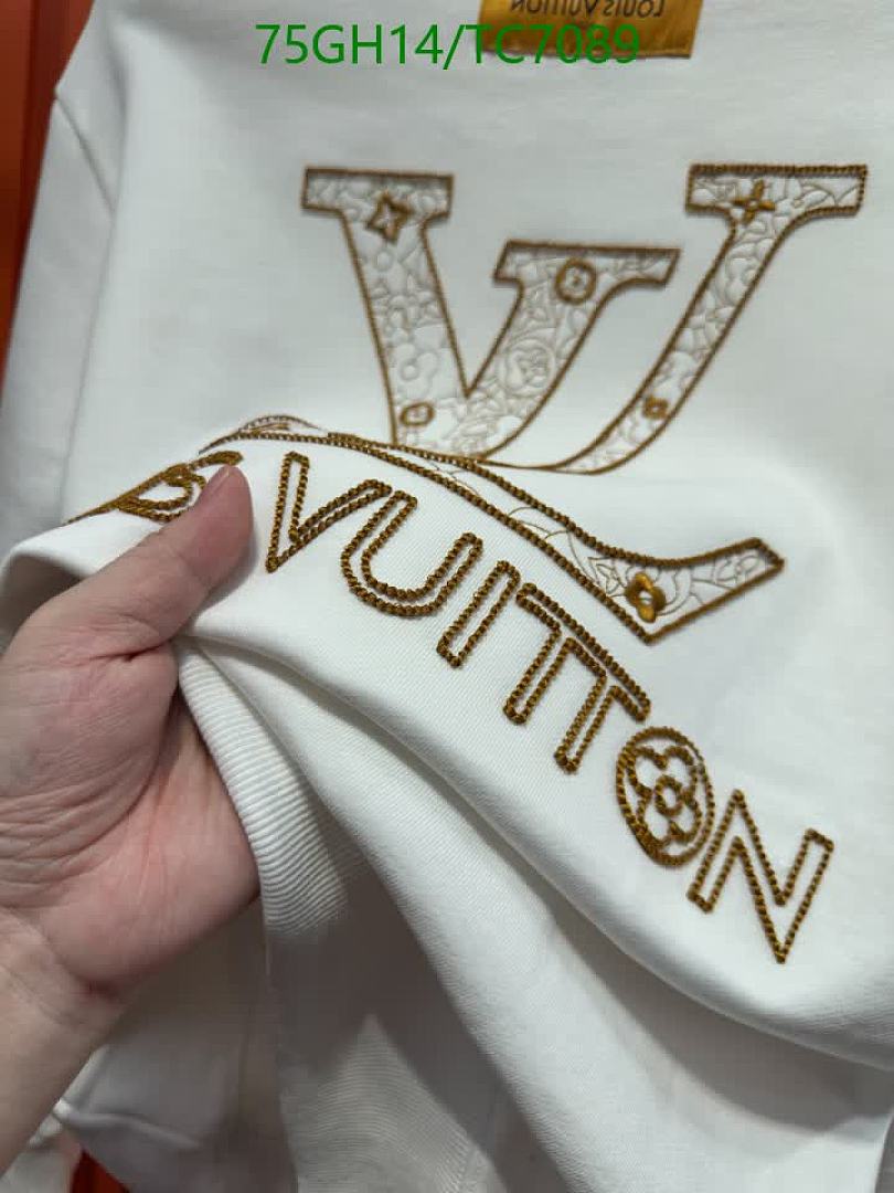 LV-Clothing Code: TC7089 $: 75USD