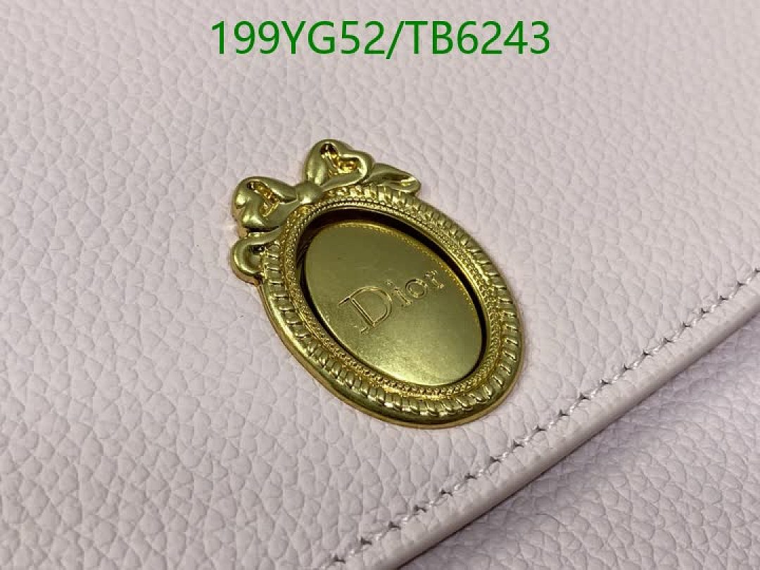 Dior-Bags(5A) Code: TB6243 $: 199USD