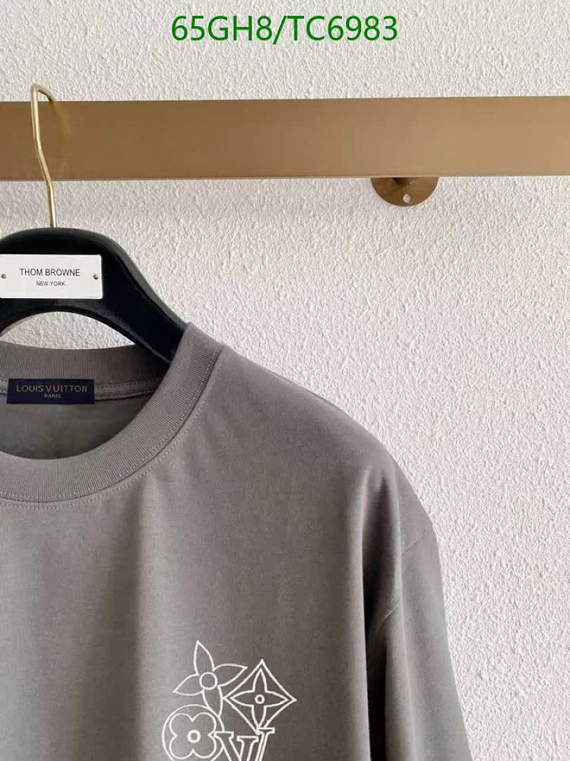 LV-Clothing Code: TC6983 $: 65USD