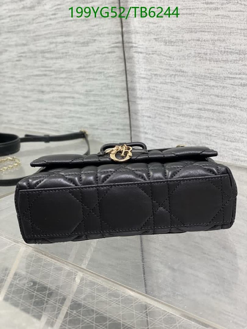 Dior-Bags(5A) Code: TB6244 $: 199USD