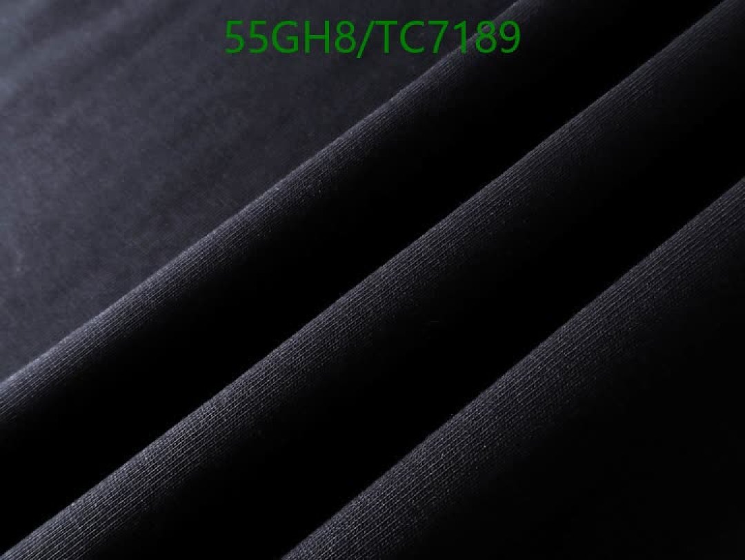Burberry-Clothing Code: TC7189 $: 55USD