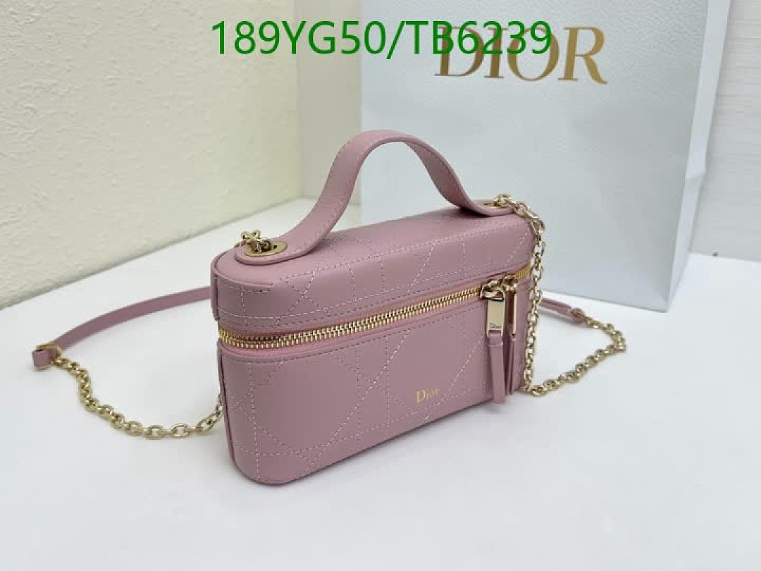 Dior-Bags(5A) Code: TB6239 $: 189USD