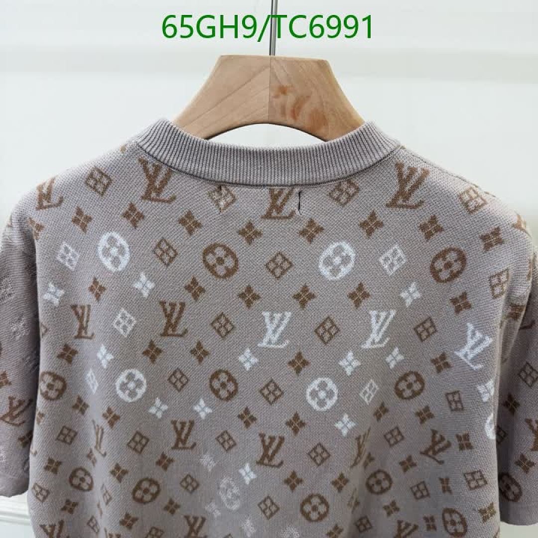 LV-Clothing Code: TC6991 $: 65USD