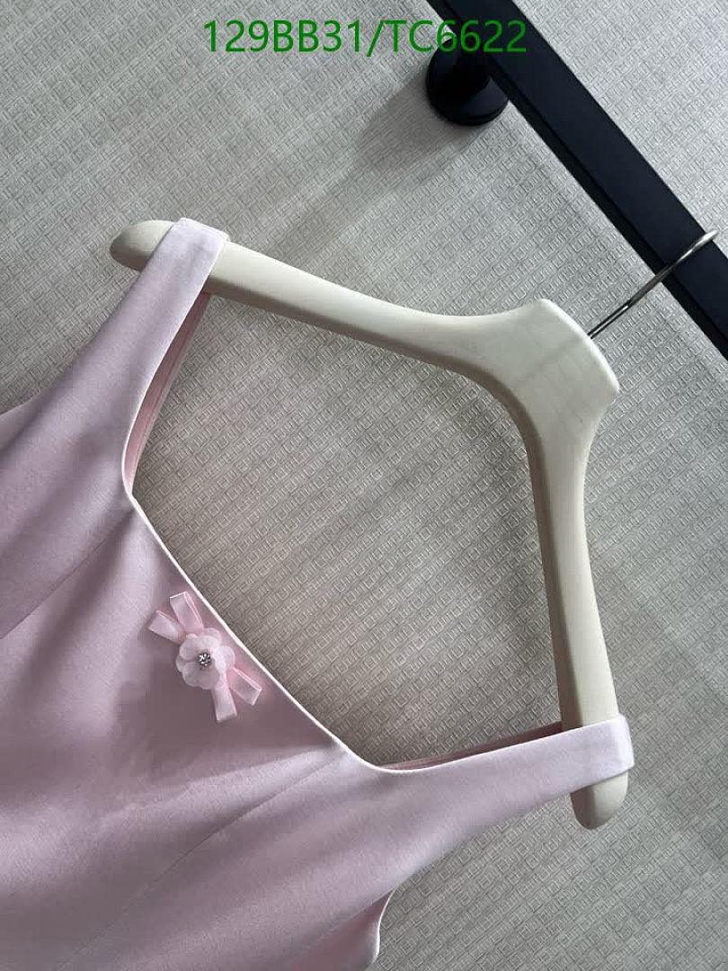 LV-Clothing Code: TC6622 $: 129USD