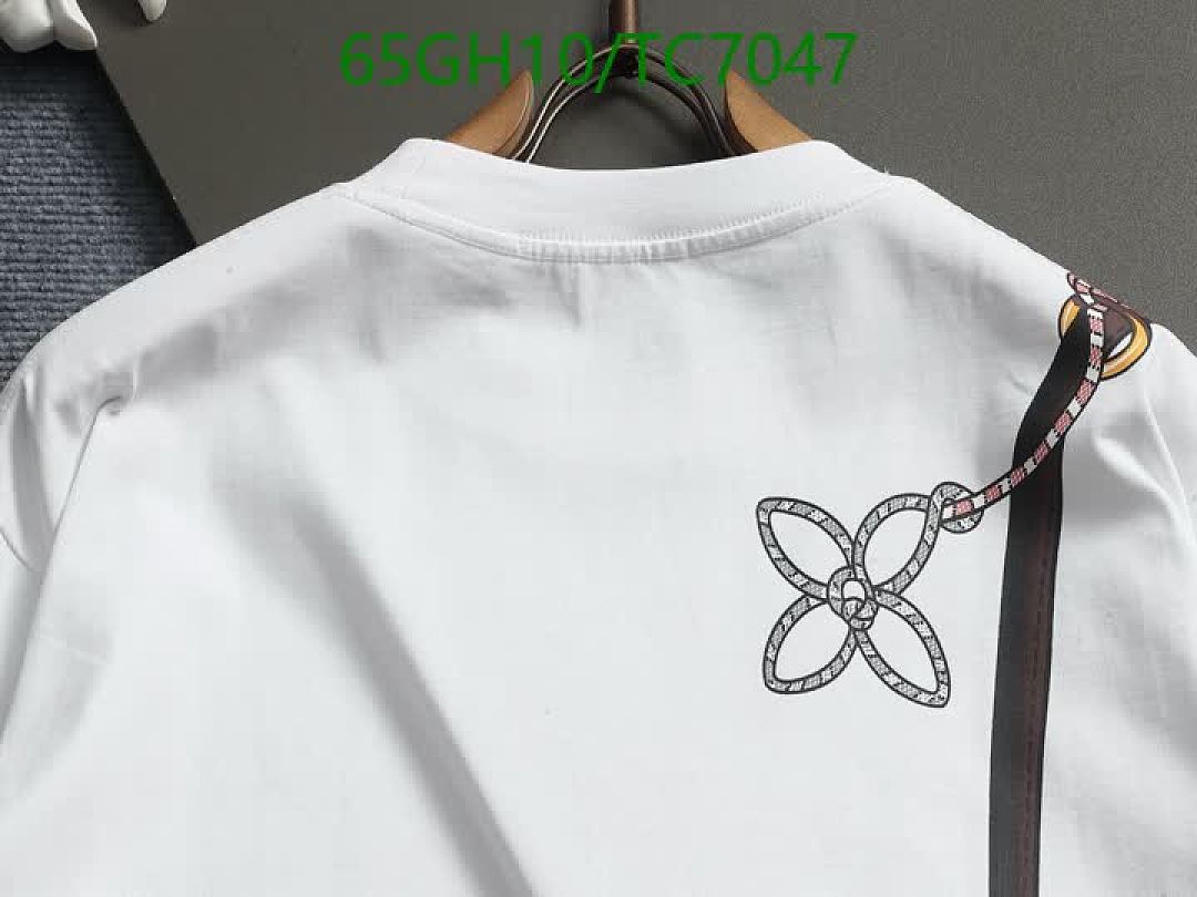 LV-Clothing Code: TC7047 $: 65USD