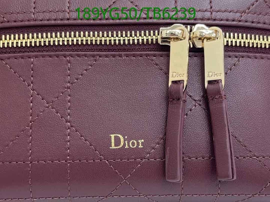 Dior-Bags(5A) Code: TB6239 $: 189USD
