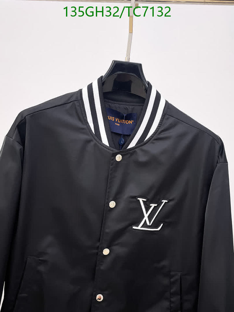 LV-Clothing Code: TC7132 $: 135USD