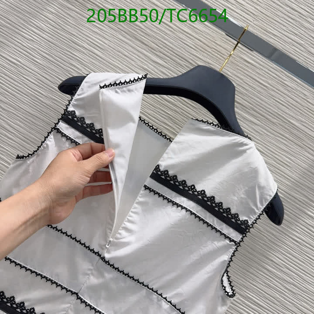LV-Clothing Code: TC6654 $: 205USD