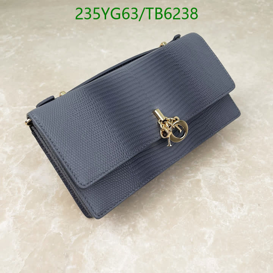 Dior-Bags(5A) Code: TB6238 $: 235USD